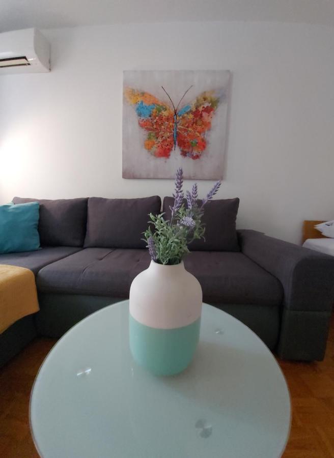 Sunny apartment in Rijeka Buitenkant foto